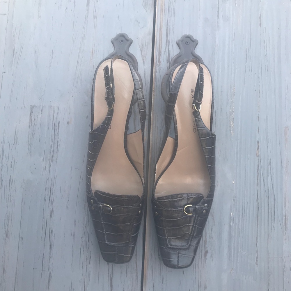 Women shoes size 9.5